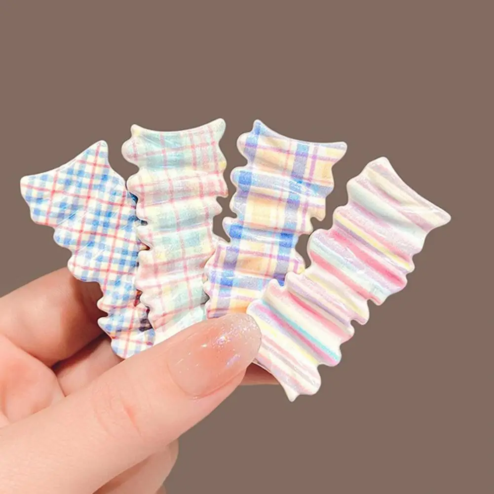 

Hair Clip 4pcs Girl Hairpin Set Macaron Color Plaid Pattern Clips Wavy Design Hair Accessories with Strong Clamping for Styling