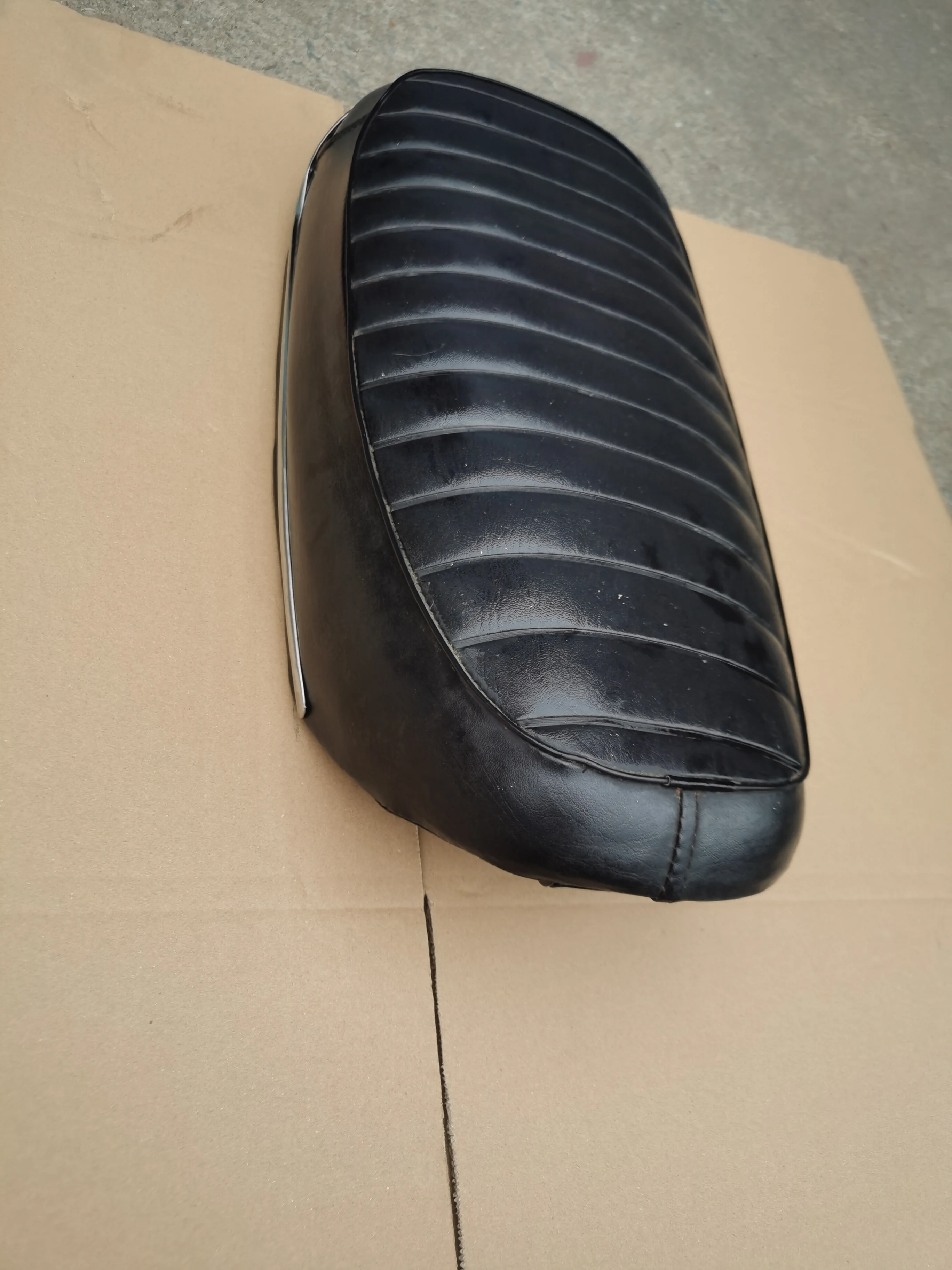 Honda CT70 Trail 70 Dax ST70 ST 1974-1976 Complete Saddle Seat Reproduction Stock Not New