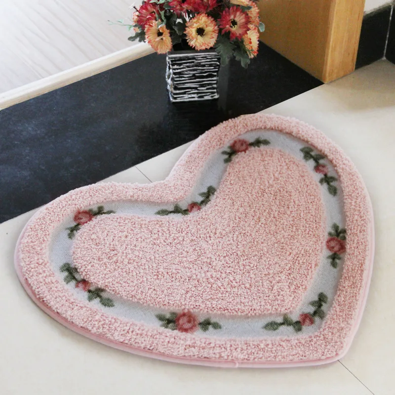 Simple and Elegant Countryside Rose Shaped Heart-Shaped Bedroom Absorbent Non Slip Floor Mat Cushion Carpet