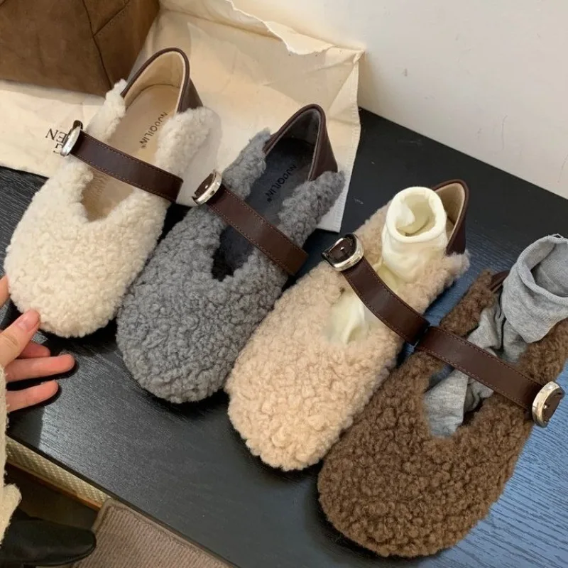 

Designer Vintage Women Warm Fur Flats Shoes Fashion Shallow Belt Buckle Spring Autumn Ladies Comfort Loafers Shoes