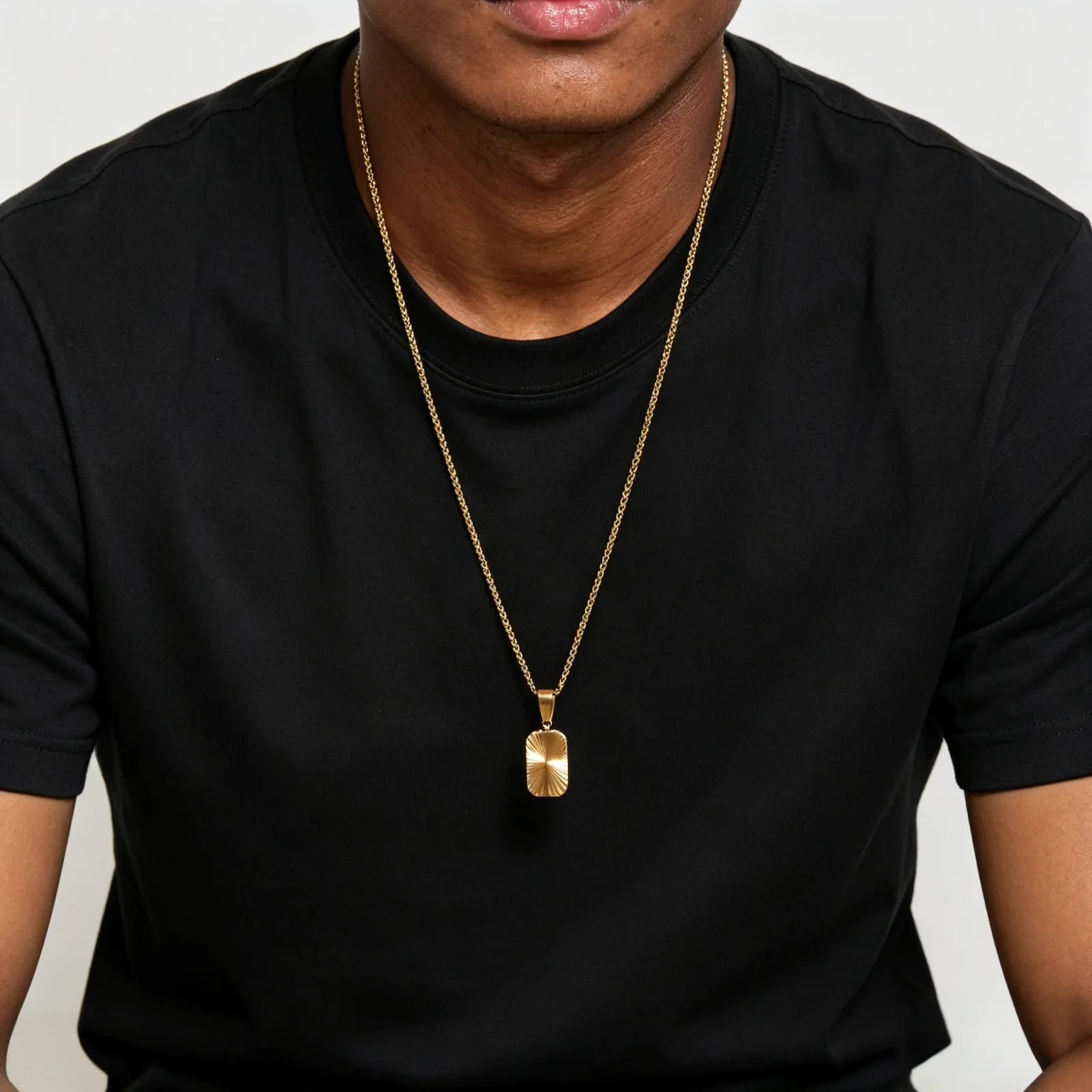 Hip-Hop Goldfarbene Edelstahl-Halskette Retro Herren Strukturierte Kleine Quadratische Platte Anhänger Halskette Mode-Schmuck Casual Accessoire – Detail 1