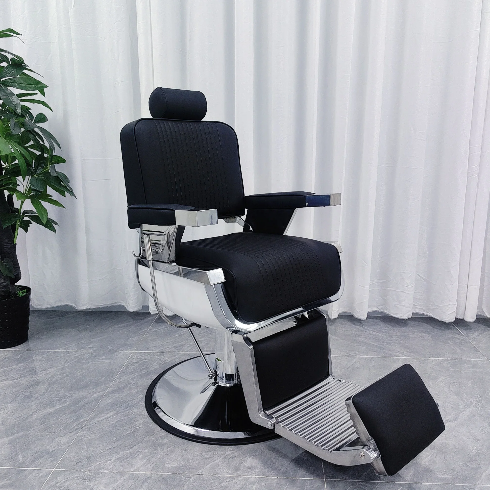 

Modern Luxury High Beauty Quality Hair Leather Black Portable Barber Shop Metal Salon Barber Chair Hydraulic Chair