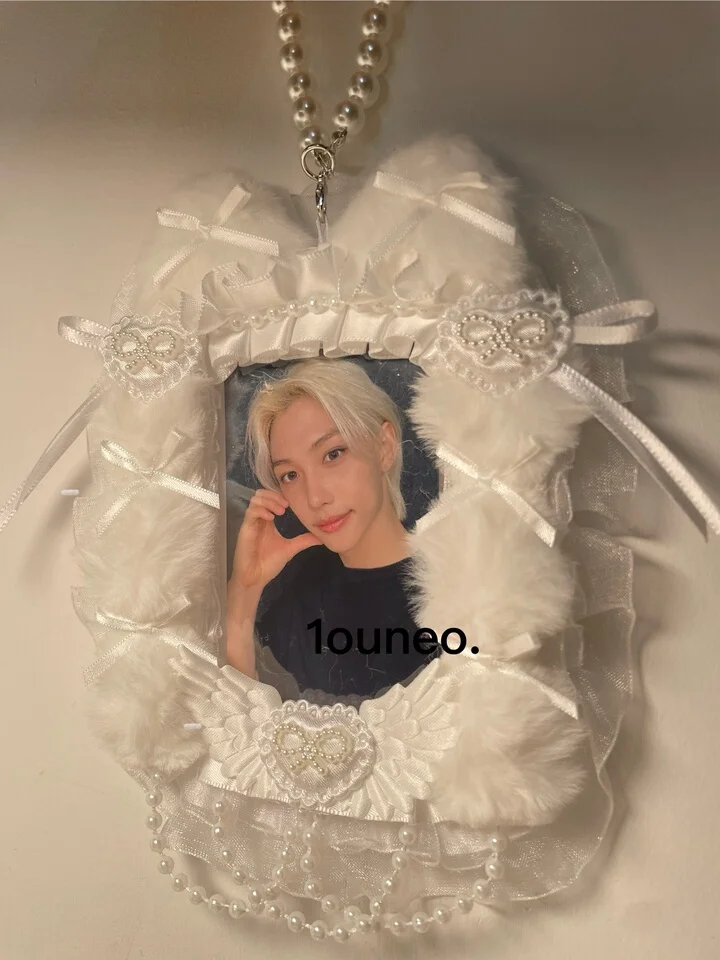 الدانتيل Kpop Idol Photocard حامل الكورية المعبود بطاقة الغطاء الواقي مع المفاتيح الموثق حامل البطاقة حامل بطاقة الائتمان كم
