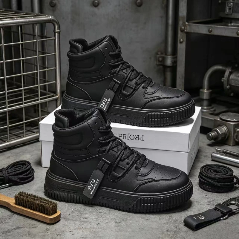 New Fashion Casual Sneakers High Top Skateboard Shoes Student Boots Men and Women Trend Wear Resistant Two-color Couples