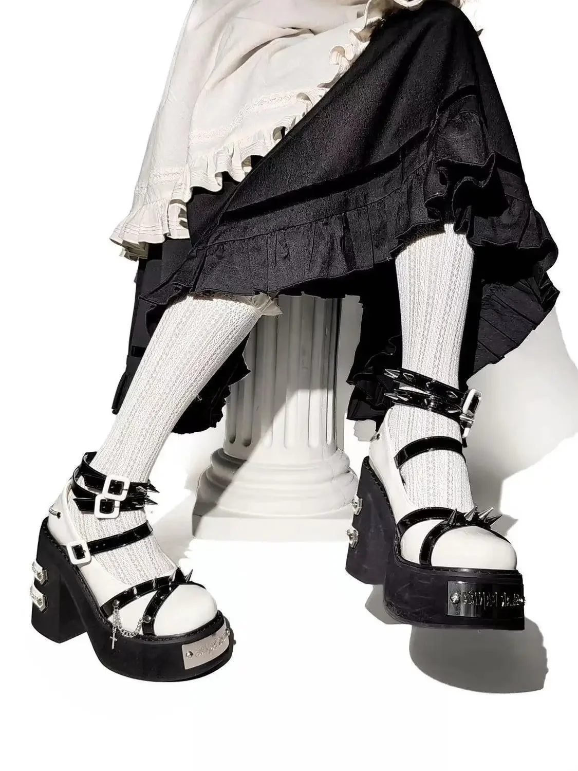 Thorn Evil Girl Shoes Little Bear Pandar Design Shoes T Buckle Sweet Girls Rivet Thick Heel High Heels Platform Shoes