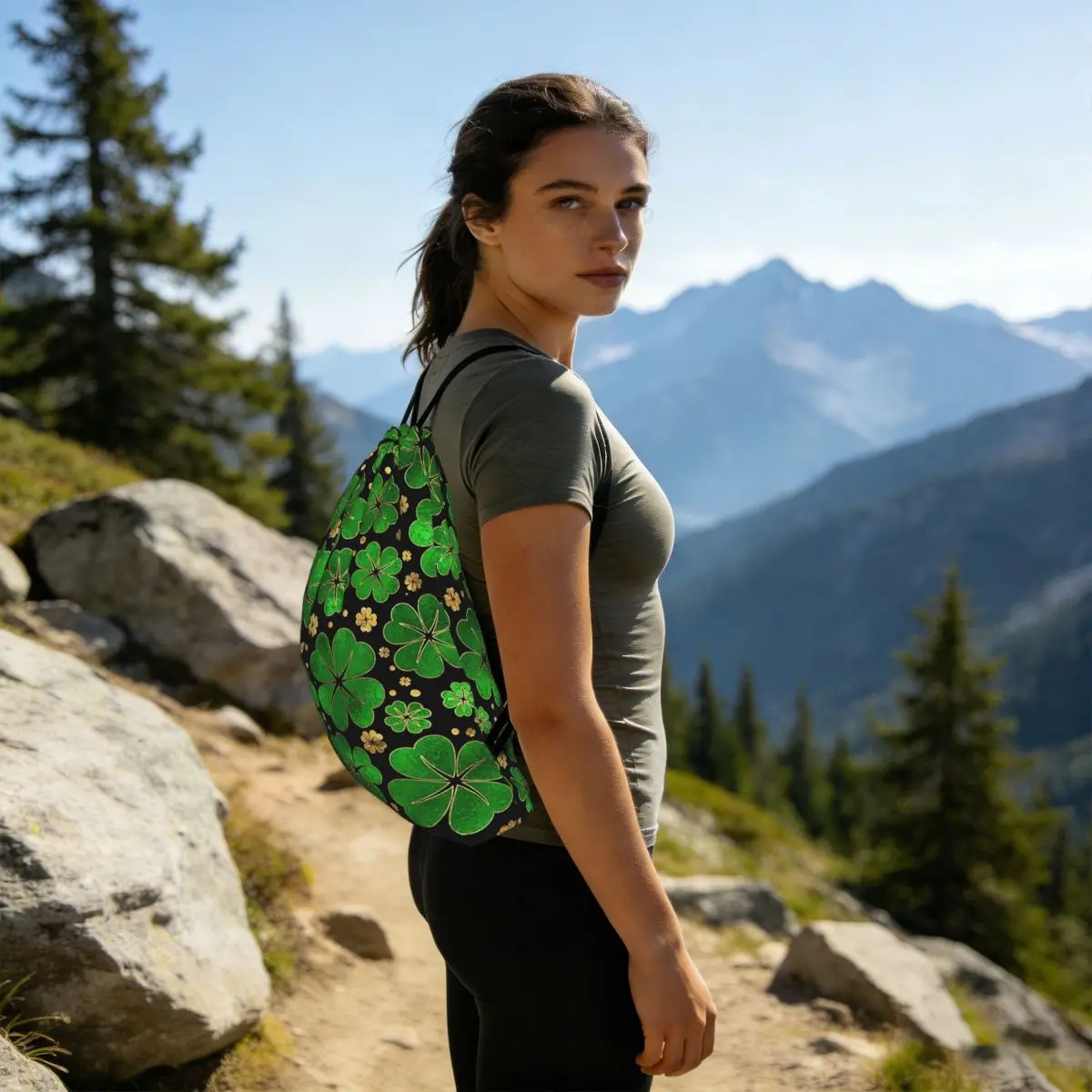 Lucky Four Grass And Golden Grass Pattern Backpacks Multi-function Drawstring Bags Sundries Bag Book Bags for Travel Students