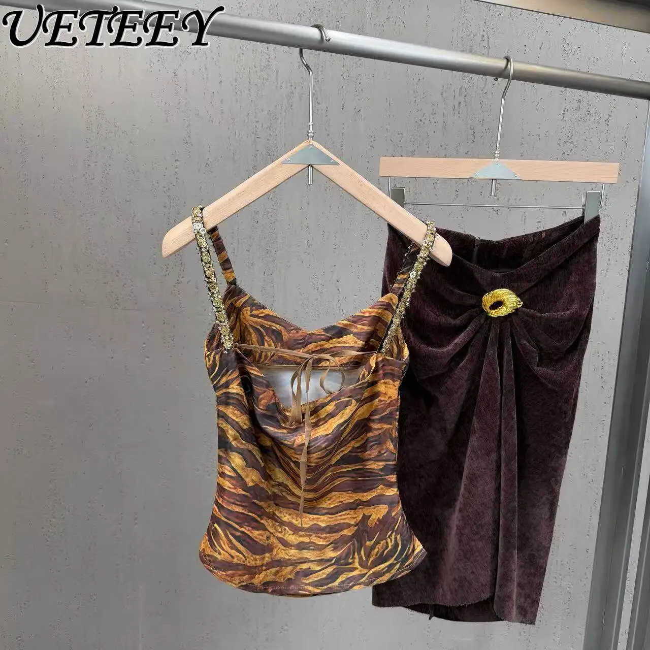 

2026 Spring Summer Beaded Strap Zebra Print Striped Camisole Vest + Unique Pin Velvet Skirt Elegant Outfit Women Two-Piece Sets