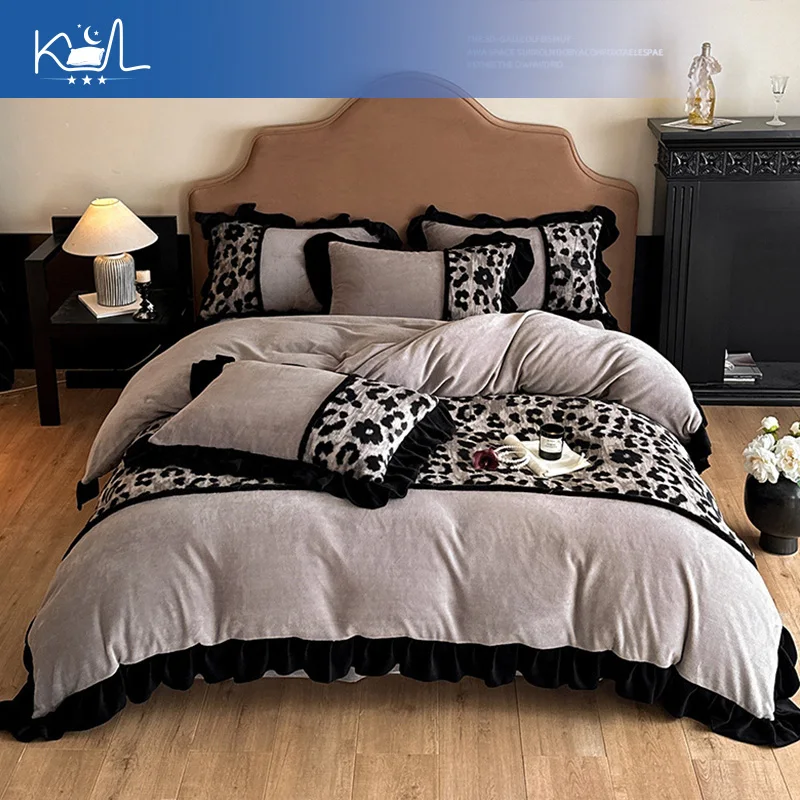 Leopard Print Milk Fleece 4 Piece Bedding Set, Winter Thick Flannel Duvet Cover with Pillowcases, Soft Coral Fleece Sheet Set
