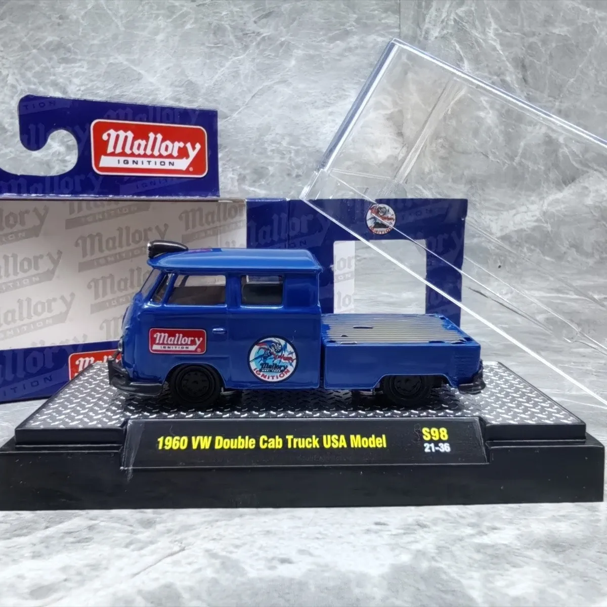 M2 1:64 1960 Volkswagen Delivery Van Usa Die-cast Truck Model