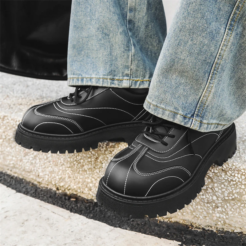 Features New Minimalist Shoes Wide Toe Barefoot Zero Drop Shoes Soft Non-slip Rubber Soft Lift Patent Leather Comfortable Shoes