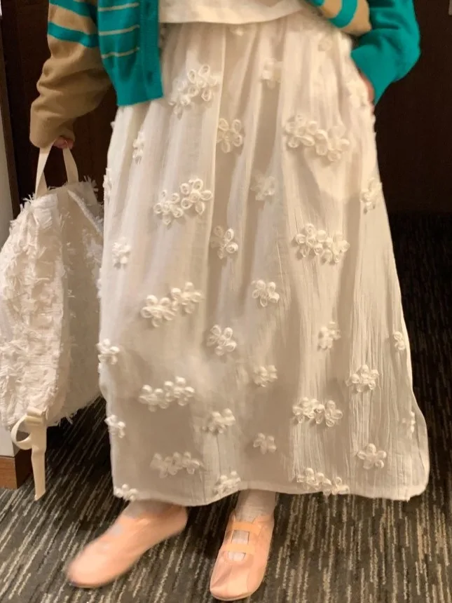 

Длинная юбка Ele с высокой талией и 3D цветочным украшением, шикарная истонченная марля для тела, женская мода, весна 2025 г.