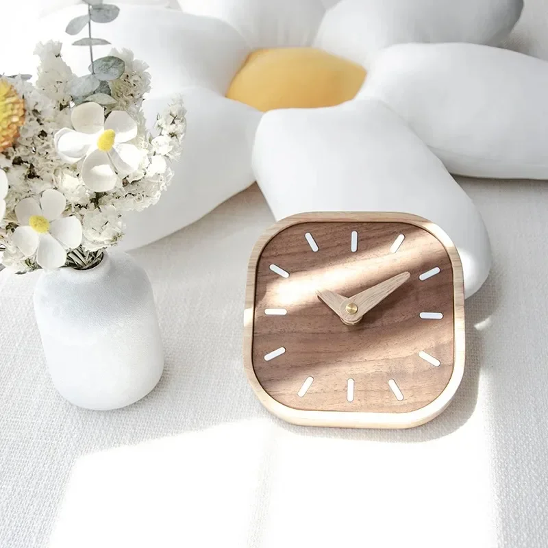 1Pcs Handmade Black Walnut Solid Wood Clock Desktop Silent Table Clocks Headrest Mini Watch Nordic Home Creative Decoration