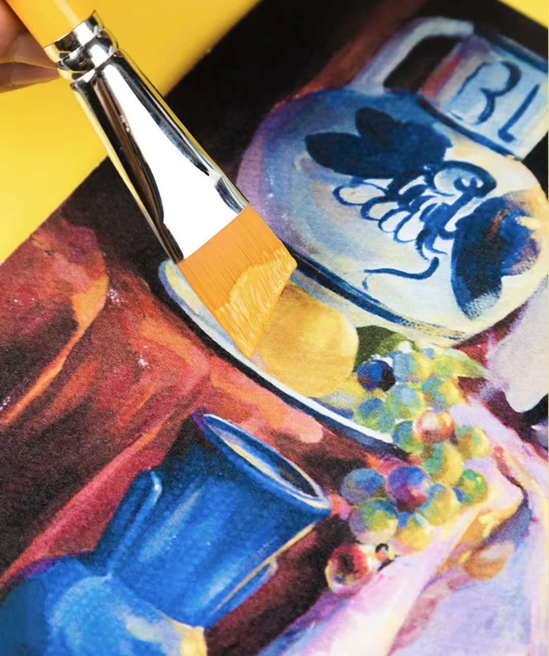 Kurzer Nylonpinsel mit schrägem Kopf für Gouache, Aquarell und Acryl, geeignet für Anfänger, Kunststudenten und Künstler. – Detail 5