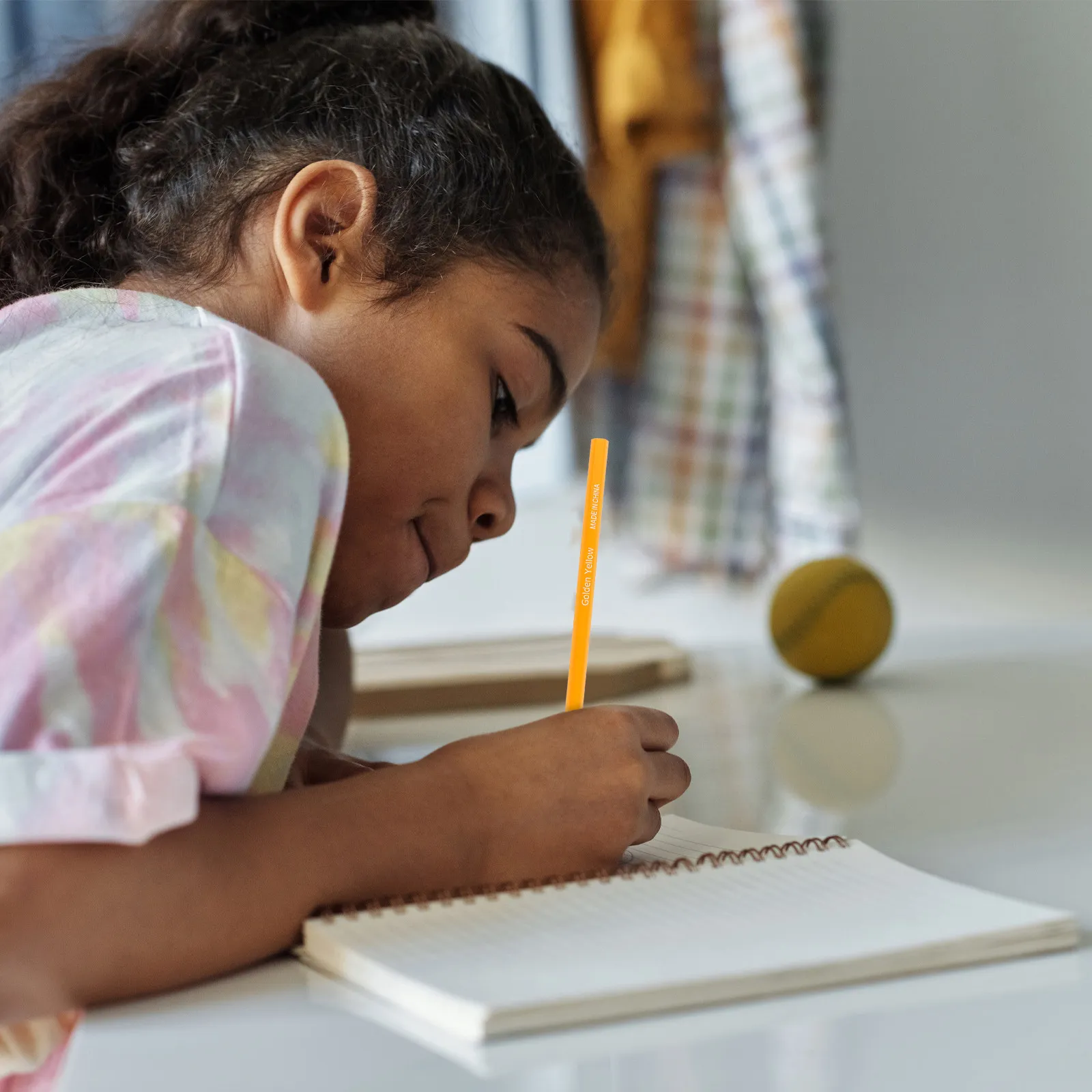 

Набор портативных акварельных карандашей: креативные цветные карандаши премиум-класса для рисования и скетчинга, эргономичные, легкие, с яркими цветами