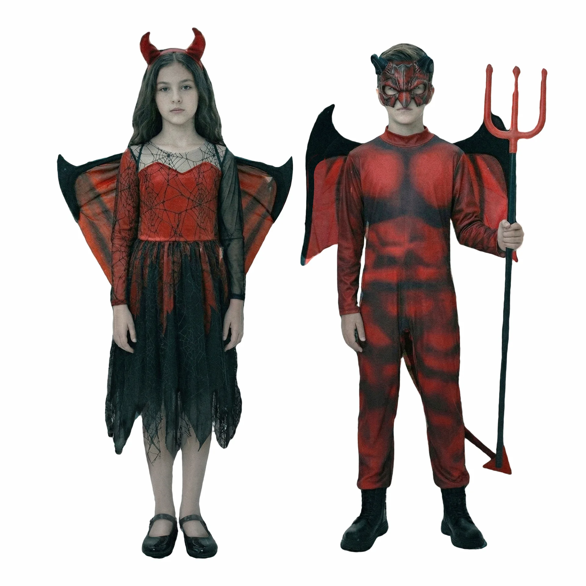 Nuevo Disfraz Infantil de Halloween para Actuaciones: Túnica de Bruja con Tejido de Araña y Murciélago, Sombrero de Bruja Plisado, Poliéster, Éxito de Ventas Transfronterizo