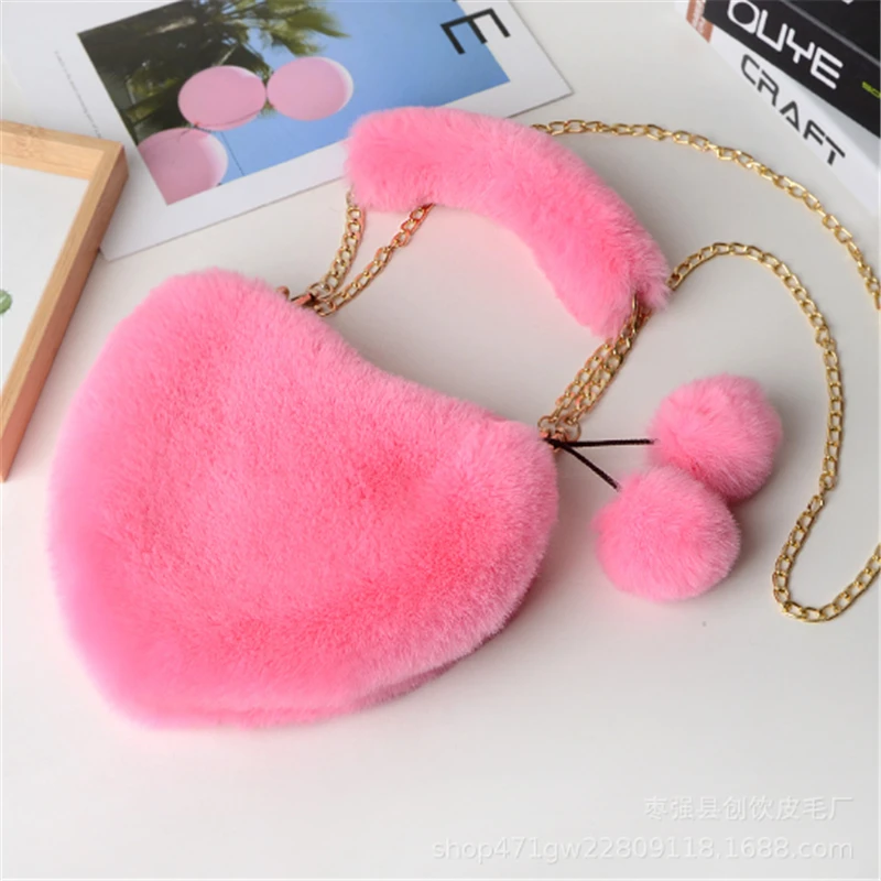 Luxury Faux Fur Heart-shaped Women Small Handbags Fluffy Plush Ladies Chain Shoulder Bag Fashion Female Furry Daily Clutch Purse