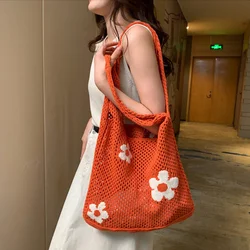 Ins Fashion Sweet Flower borsa a mano cava lavorata a maglia borsa per la spesa di grande capacità borsa a tracolla retrò semplice da donna per le donne