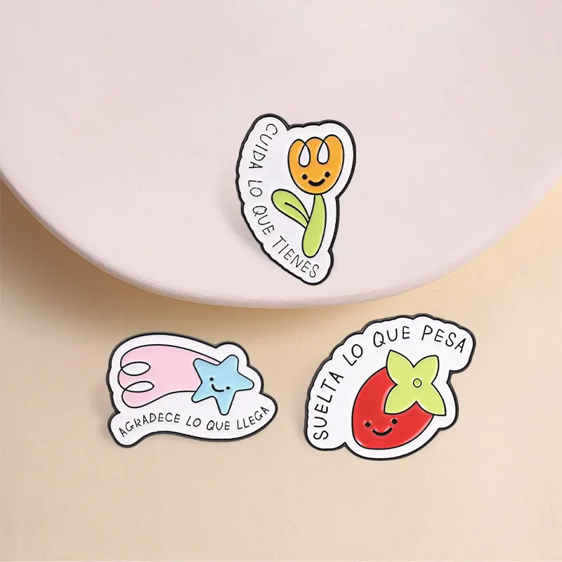 Creative Spanish Healing Brooch Smile Strawberry Tulip Meteor Cartoon Metal Pin DIY Clothing Bags Hat Scarf T-shirt Shoes Jeans