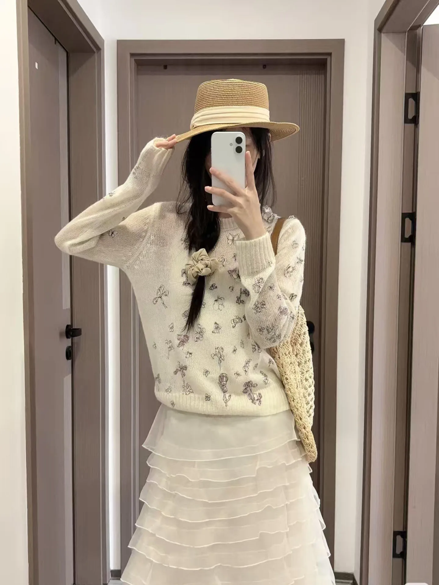 

Puffy Tulle Skirt White Fluffy Multi-layered Spring New Style Half-length Gown Korean Loose Fit Long Sleeve Breathable Polyester