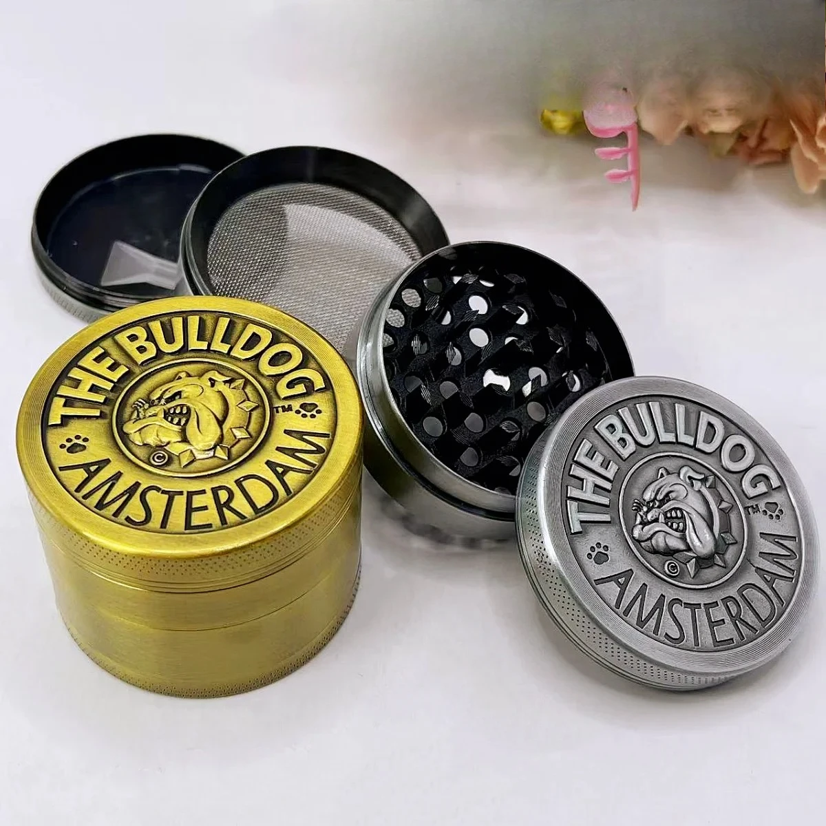 

1.6/2inch Dog Herb Grinder Metal 4-layer Manual Spice Mill Salt Mortar Bulldog Tobacco Raw Grass Grinder Cigarette Smoking Tool