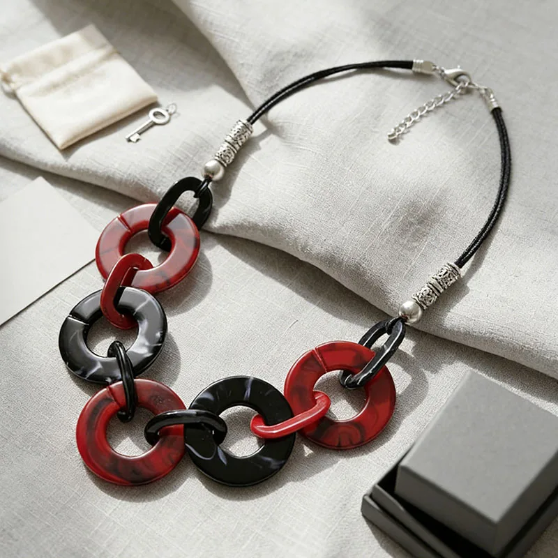 Fashion Acrylic Chunky Chain Necklace for Women Vintage Red Black Marble Round Link Statement Necklaces Boho Jewelry Gift