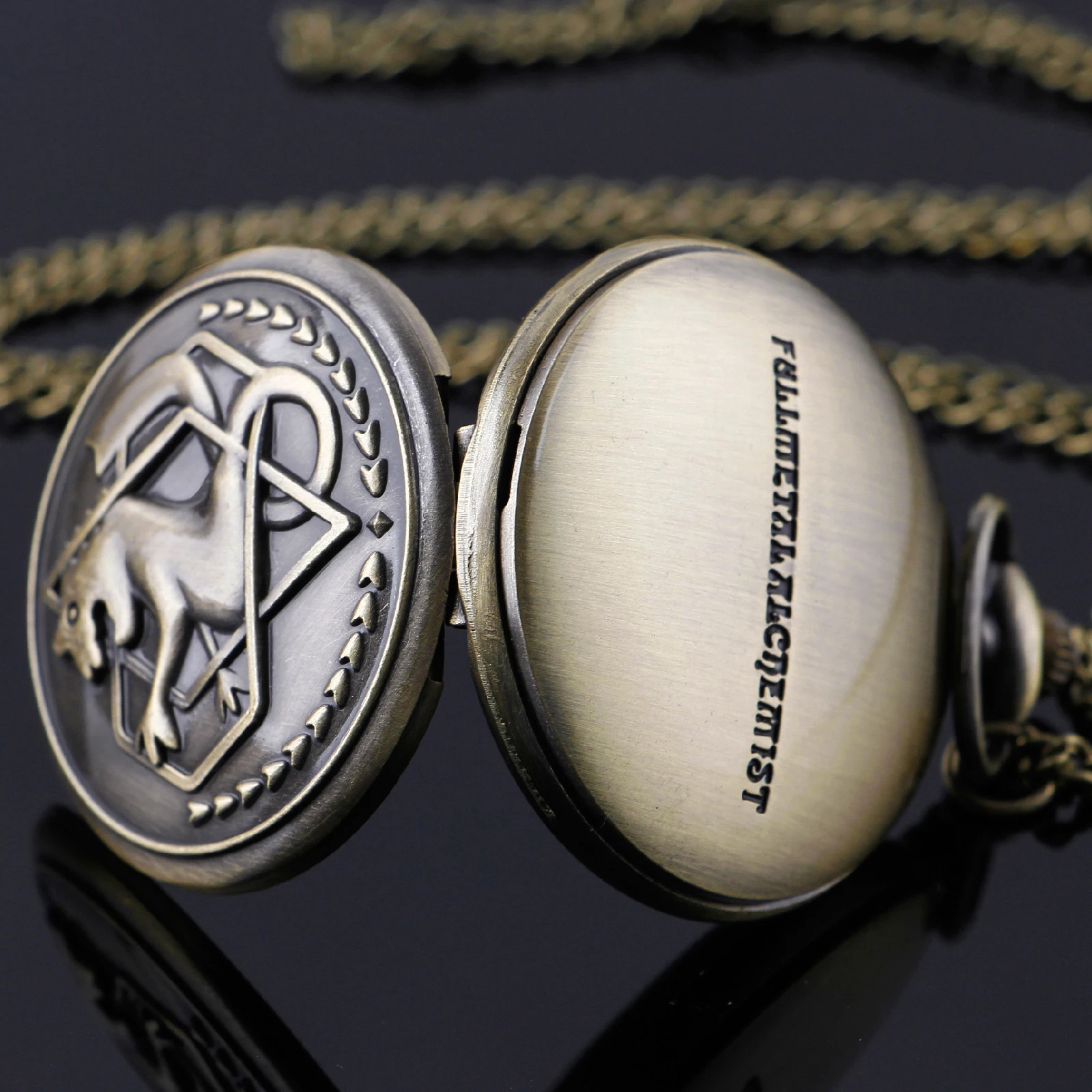 Orologio da tasca al quarzo serie Fullmetal Alchemist in bronzo vintage Orologio Steampunk Gioielli Collana con ciondolo Catena Regali per uomo Donna