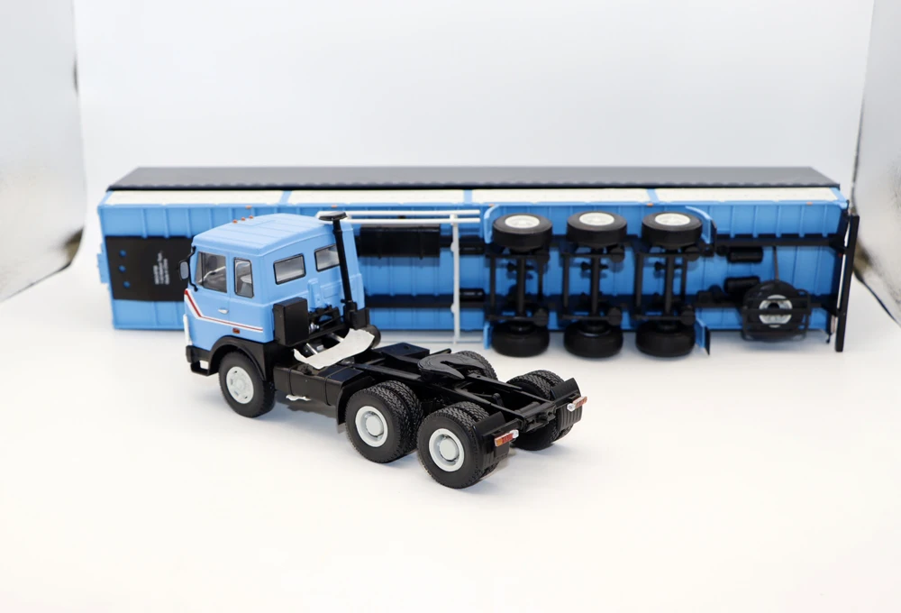 NEW 1:43 Scale MAZ-6422 with semi-trailer MAZ-3753 USSR Long Truck For collection gift