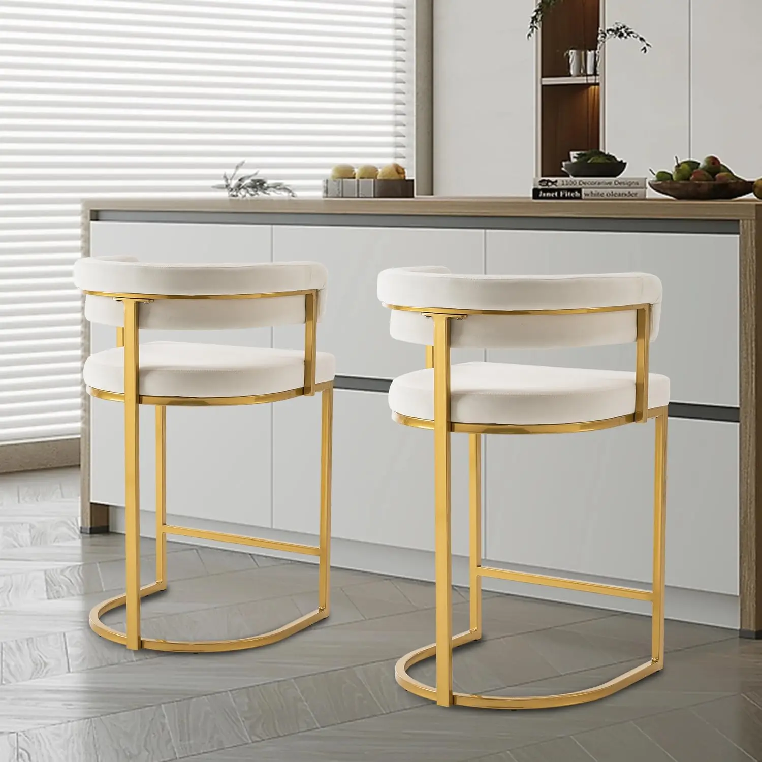 Modern Barrel Bar Stools com costas confortáveis, Velvet Counter Height, conjunto de 2, 25,6"