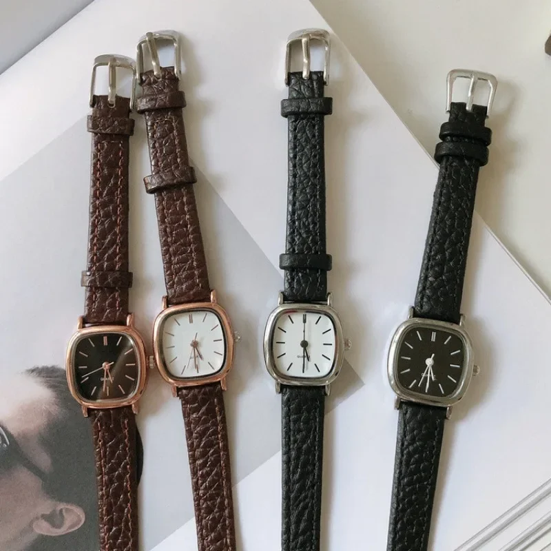 นาฬิกาผู้หญิงเกาหลีเข็มขัดบาง Simple Square Dial นาฬิกาดิจิตอลสไตล์ Jam Tangan Perempuan