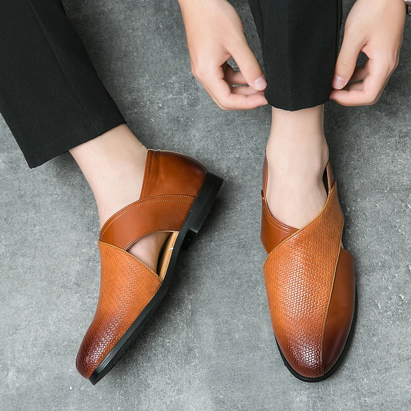 

Summer Men Casual Business Sandals British One-foot Comfortable Breathable Fashionable Hollowed-out Sandals Men Size 38-47