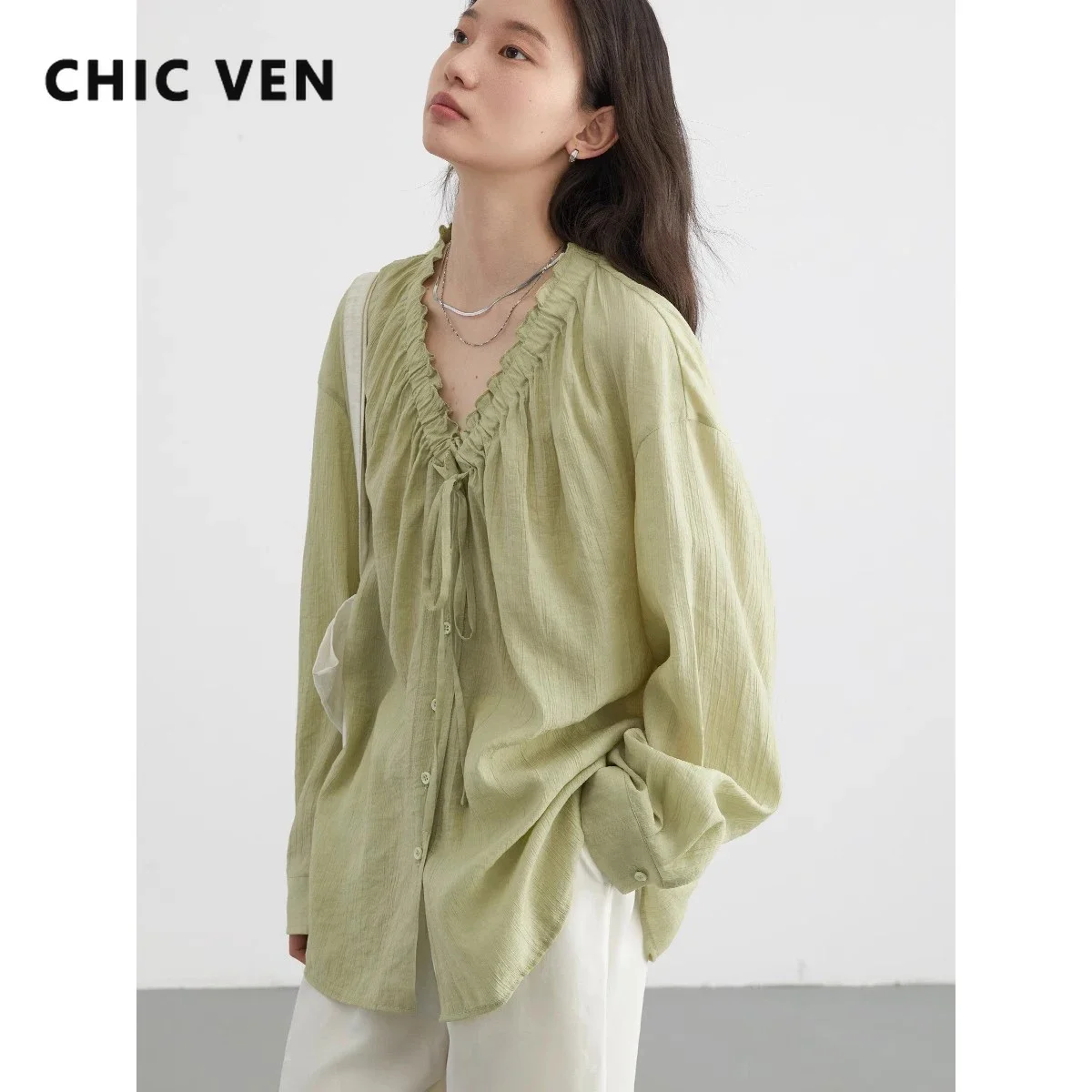 CHIC VEN Women Shirt Green New Loose V-neck Pleated Elastic Lace Collar Shirt Lace Up Female Blouses Woman Tops Summer 2024