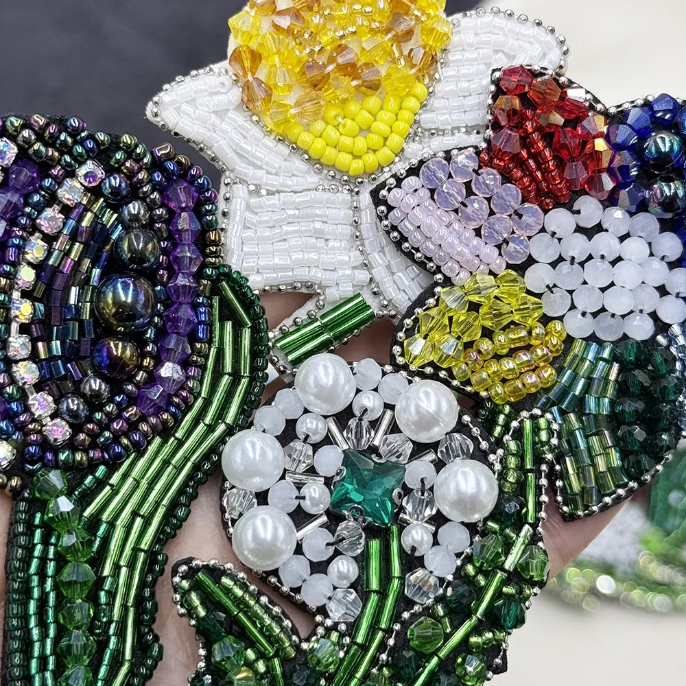 Tulip beaded cloth patch, clothing hole patching accessories, shoe bag and hat decoration clothing patch