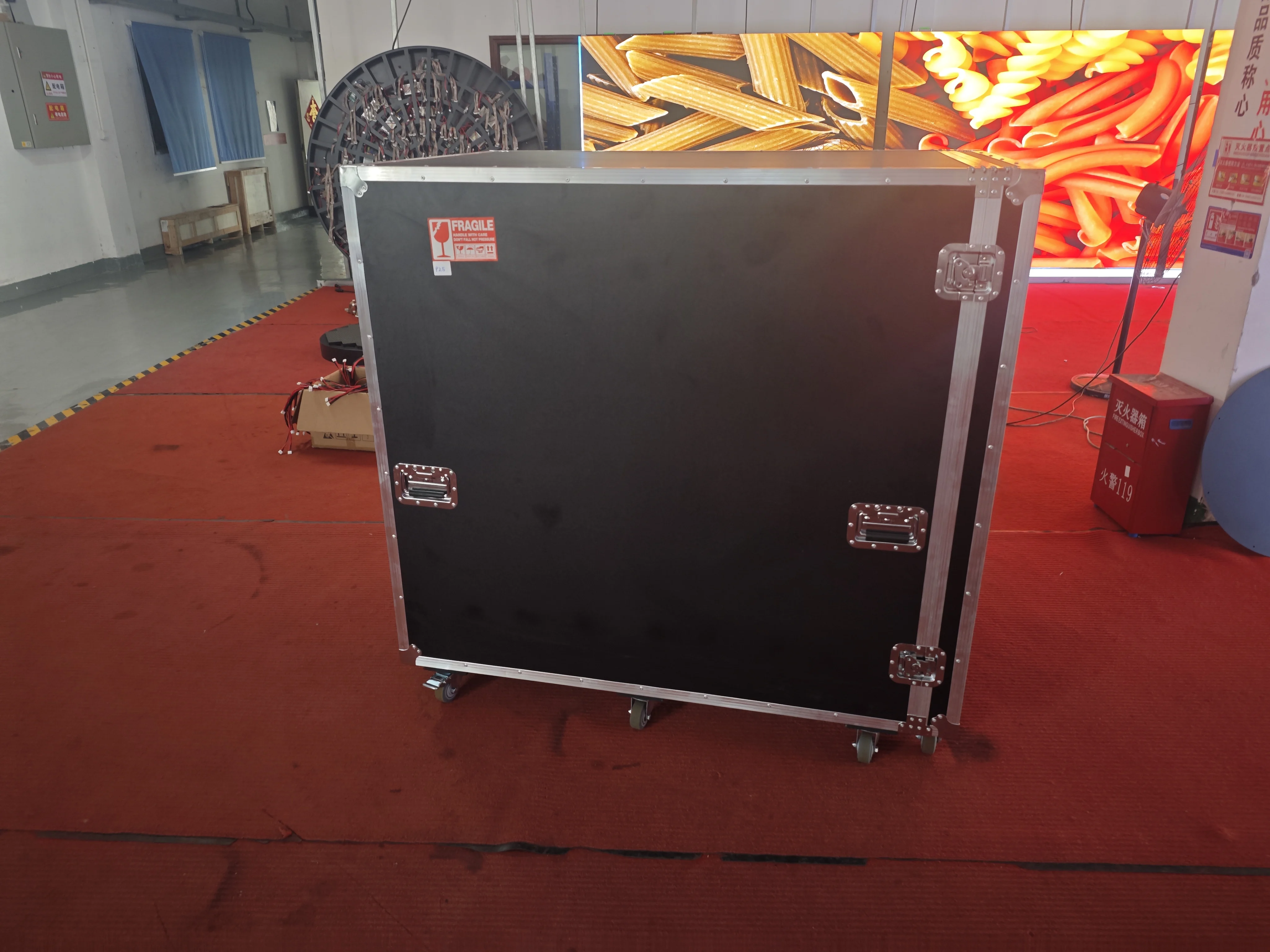 DJ Photo Booth Events Celebration Zwart Draagbaar P 2.5 Indoor Full-Color voor nachtbars en muziekanimatie en grafisch LED-display