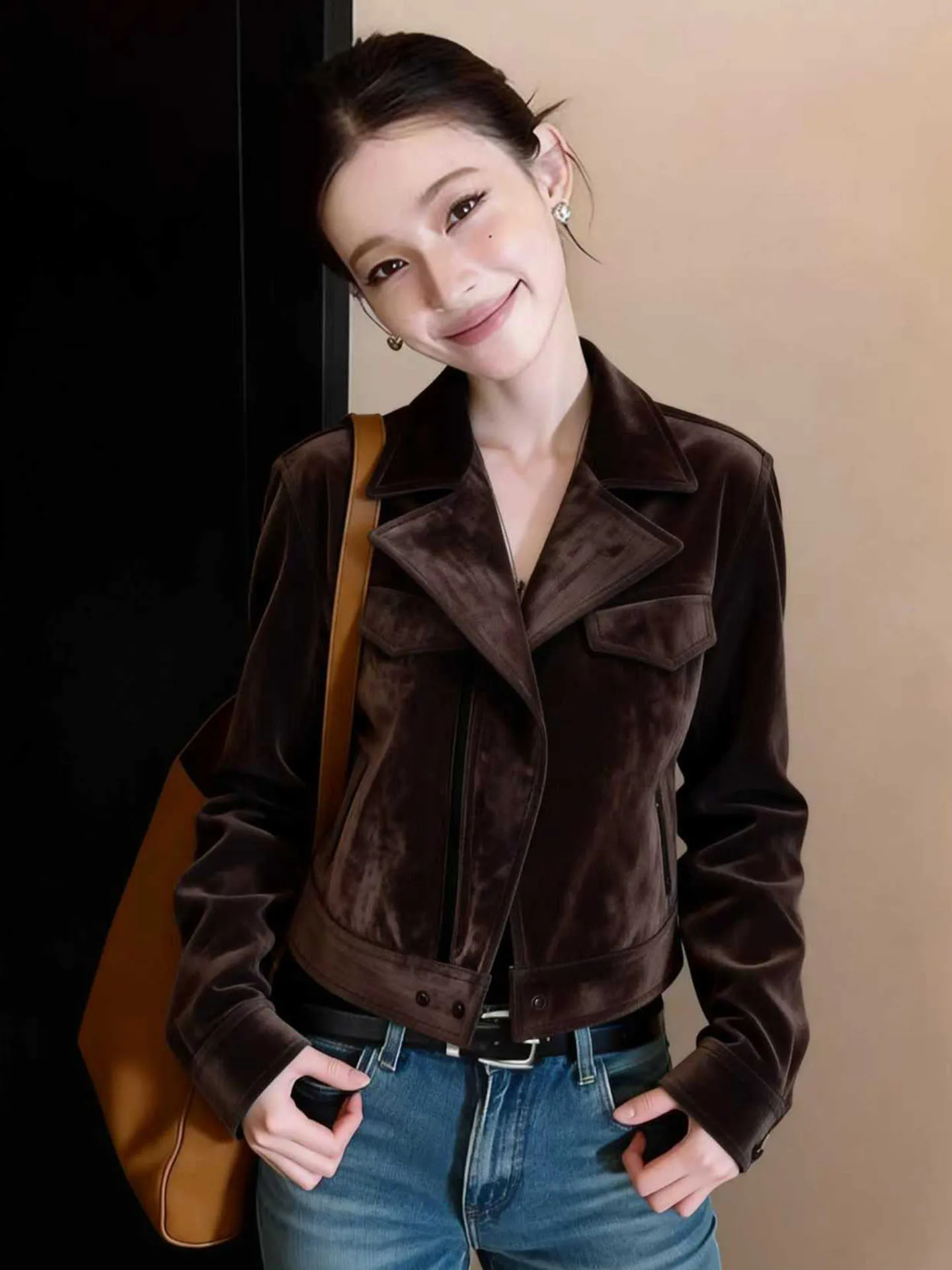 

Ретро-куртка с коричневым воротником для женщин, весна 2026, новая, высококачественная, универсальная, для повседневной носки, верхняя одежда, приталенный крой, на молнии