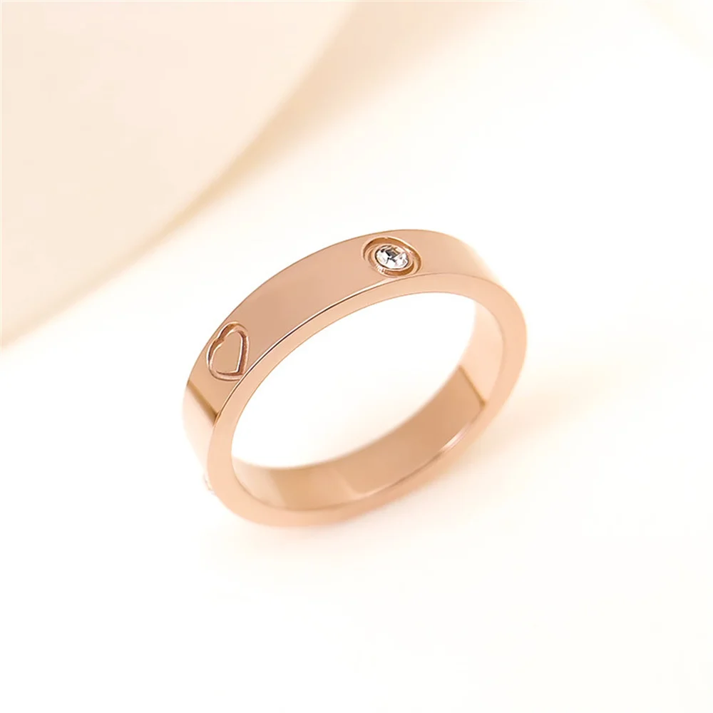 Edelstahl-Liebesring, INS, schlichter Ring mit Kristall, Roségoldfarben, für Damen, trendiger Schmuck aus Titanstahl, Hochzeitsaccessoires. – Detail 3