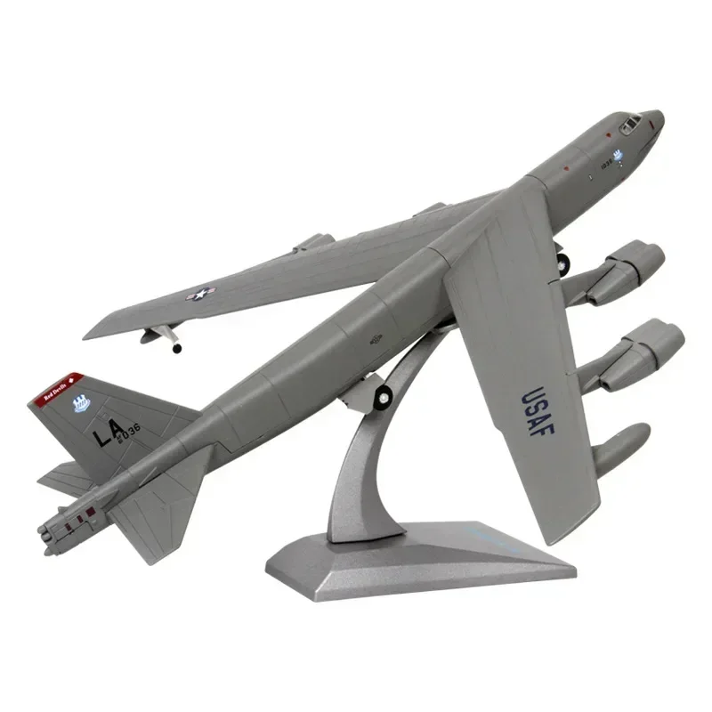 1:200 U.S Air Force B52 B-52 Long-range strategic bomber Fighter Model Metal aircraft Military plane collection model airplane