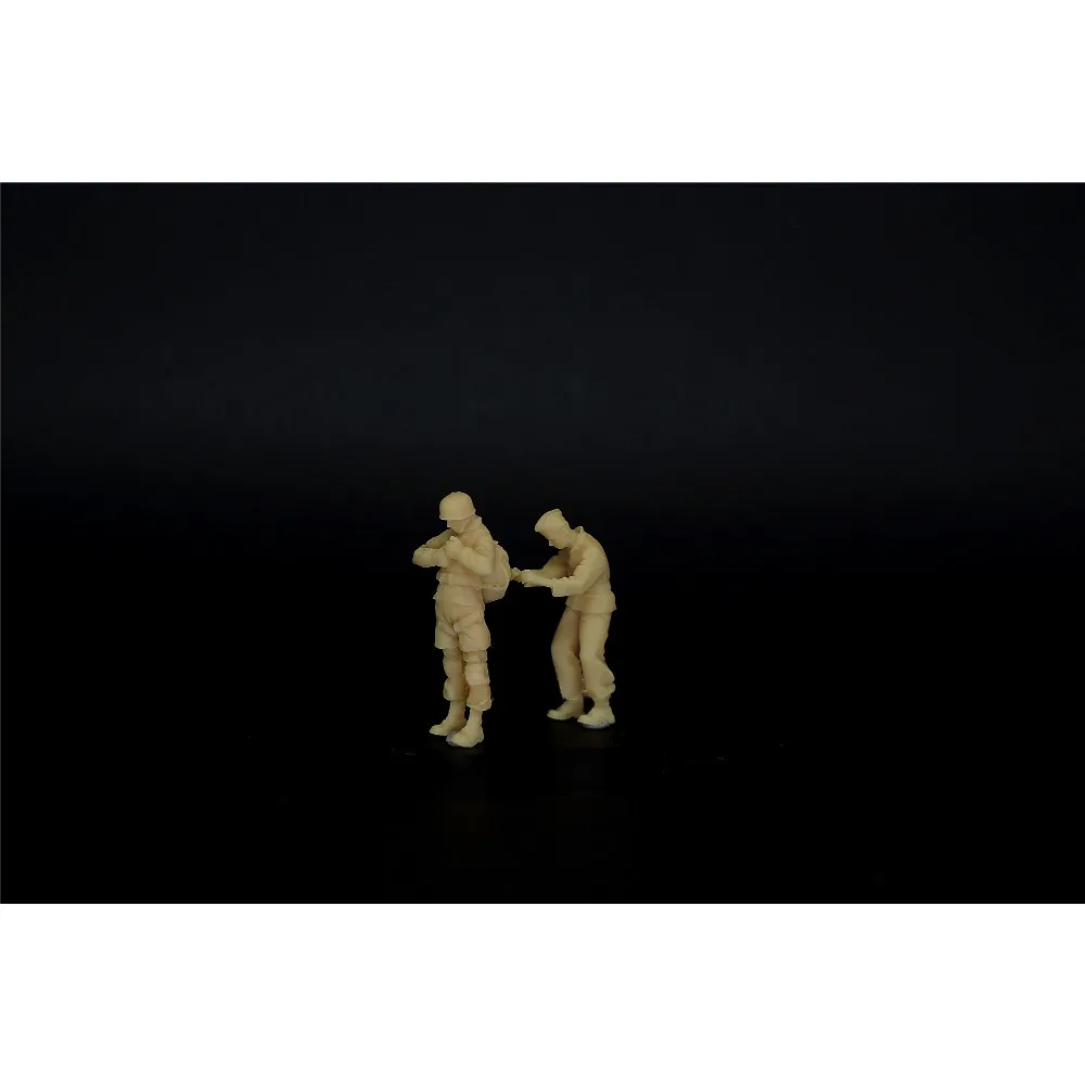 1/72 (German) Paratrooper 2-person Histone in Preparation (miniature Soldier)