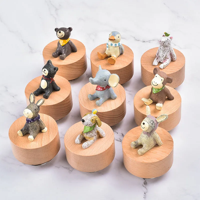 Round Wooden Wind-up Music Box Creative Animal-shaped Music Box Looking Up at the Starry Sky, Furniture Ornaments Holiday Gifts