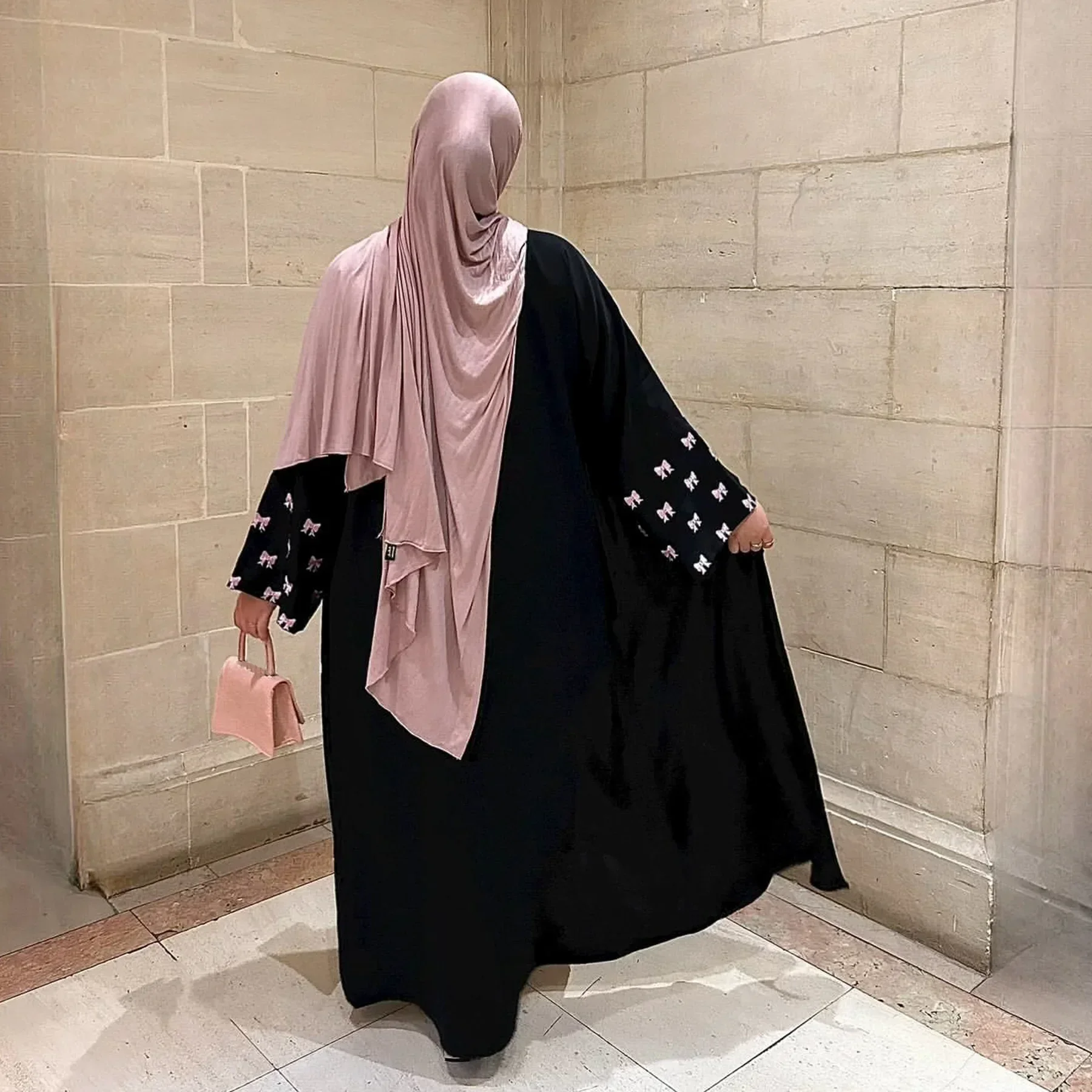 Eid Bow Sleeve Open Abaya Kimono Haft Czarny Muzułmanin Saudi Gulf Abayas dla kobiet Dubaj Luksusowe Tureckie Islamskie Ubrania Kaftan