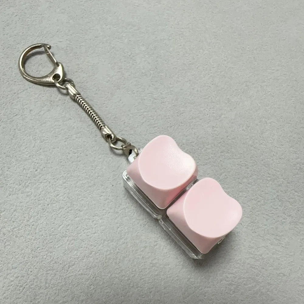 リラックスできる2キー指キーボード漫画の形のキーボタン減圧おもちゃライト付きガジェットクリッカーおもちゃ大人用