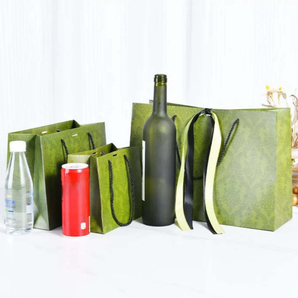 Luxury Paper Bag with Ribbon Thick Quantitative Thick Paper Bag C230 as a Gift