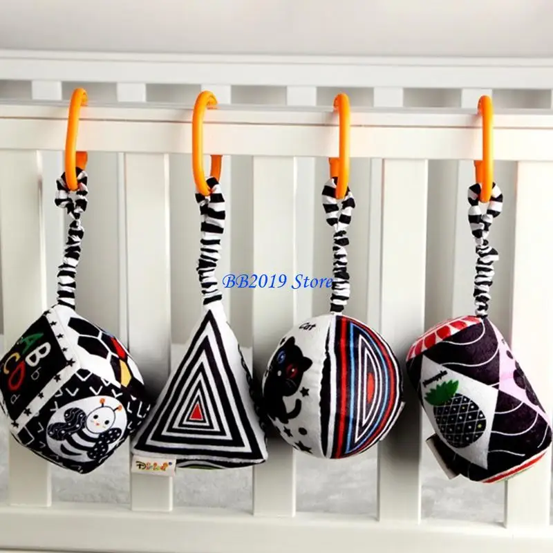 Q0kbビジュアル開発車ハングハンギングプラッシュトレーニングおもちゃ、幾何学的なガラガラ感覚黒と白の車のための玩具のためのおもちゃ