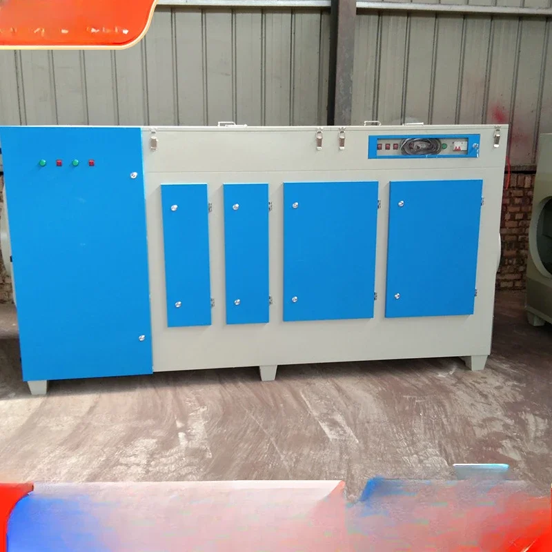 Activated carbon, plasma machine, light oxygen purifier, deodorization equipment