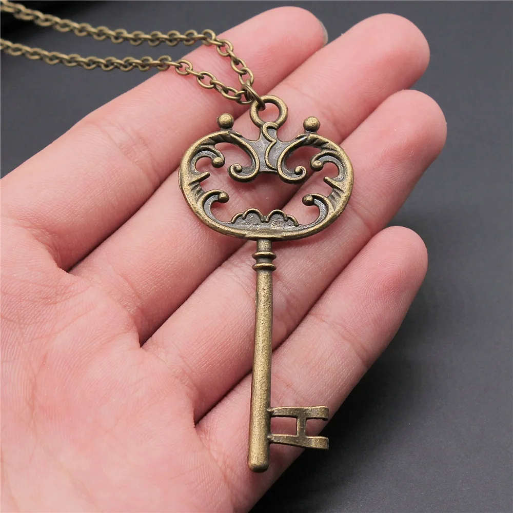 Fashion Vintage Antique Bronze Color 69mm Key Pendant Necklace For Women Men Long Chain Trendy Jewelry Accessories