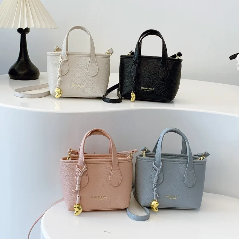 

Exquisite Mini Handbag 2025 New Popular Versatile Messenger Bag Fashionable Super Fire Small Bag