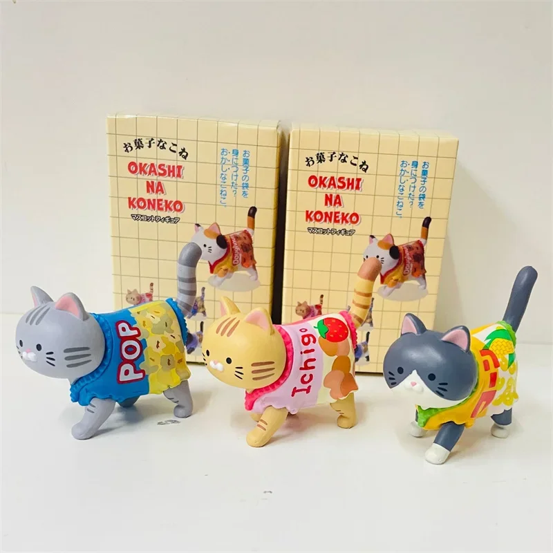 Nuova scatola cieca per gatti che indossa confezione di caramelle Snack Cat Figure Toys bambole per gattini decorazione per borsa cieca regalo di