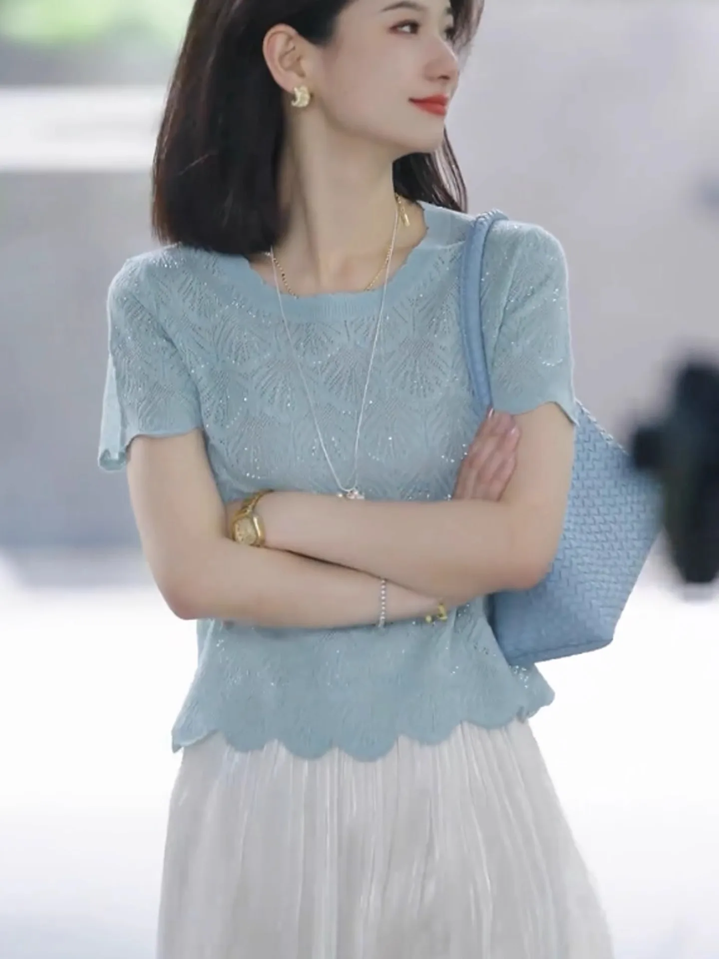 

Элегантный летний топ из ледяного шелка с блестящим эффектом, корейский стиль, прямой крой, роскошный дизайн