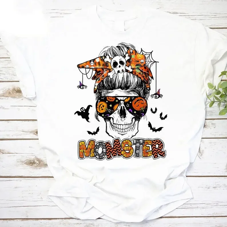 Funny Halloween Momster Gift For Mom Vintage T-Shirt, Momster For Halloween Shir