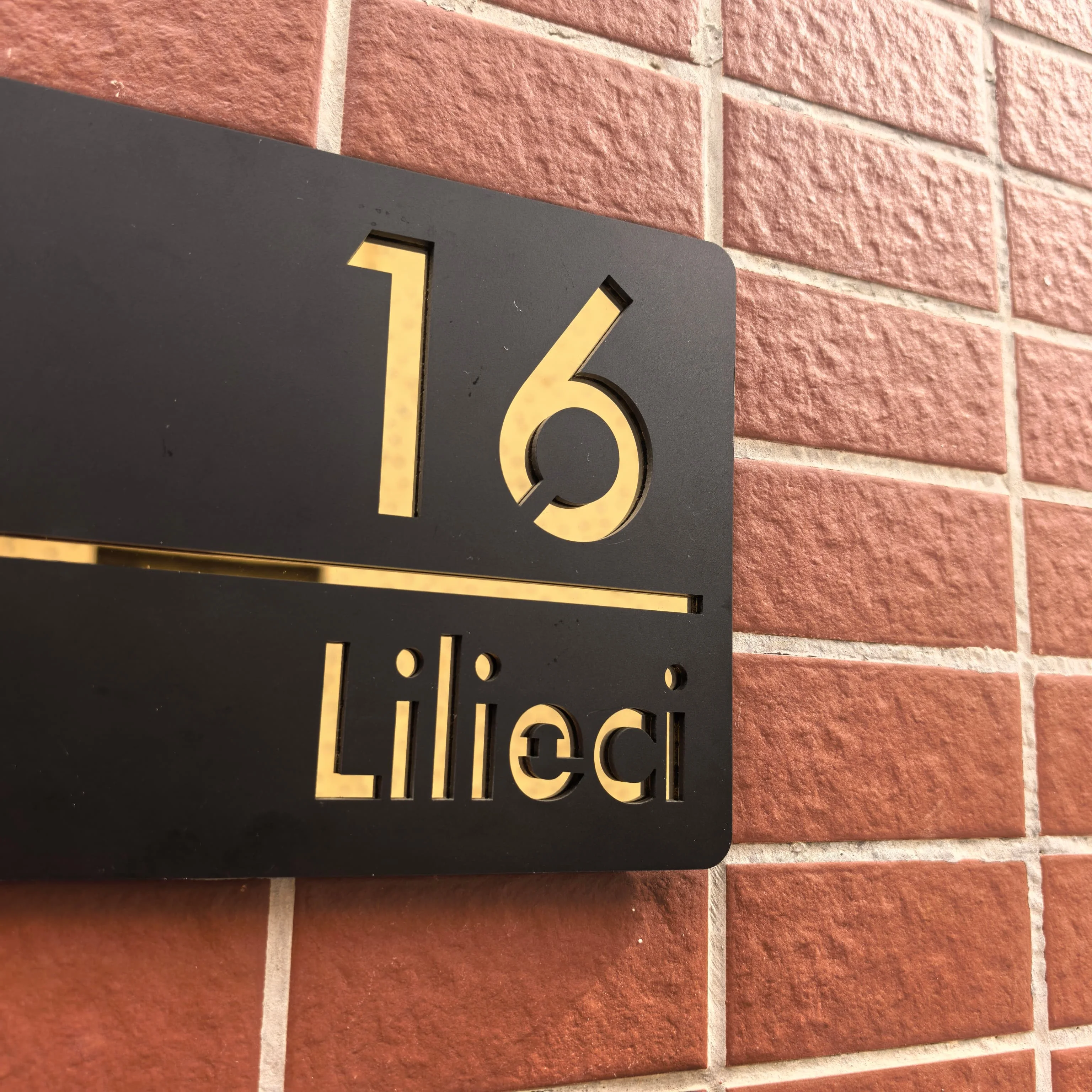 مخصص الاكريليك الذهب رقم الرسالة اللوحات أرقام المنزل تسجيل عنوان الباب الشارع شخصية في الهواء الطلق اسم لوحة ديكور المنزل