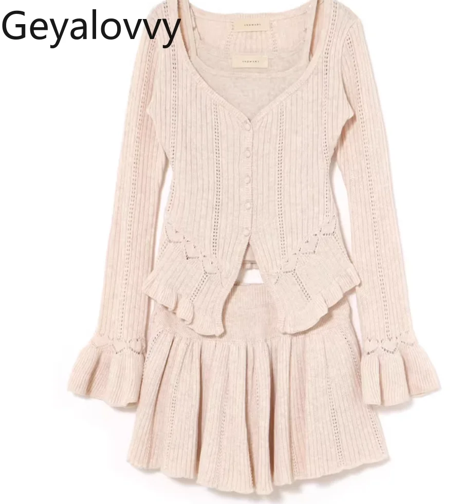 

Японский вязаный комплект из трех предметов: топ-камизоль, кардиган с длинными рукавами и короткая юбка для женщин, осень-зима